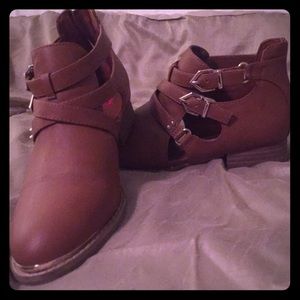 Gianni bini booties!